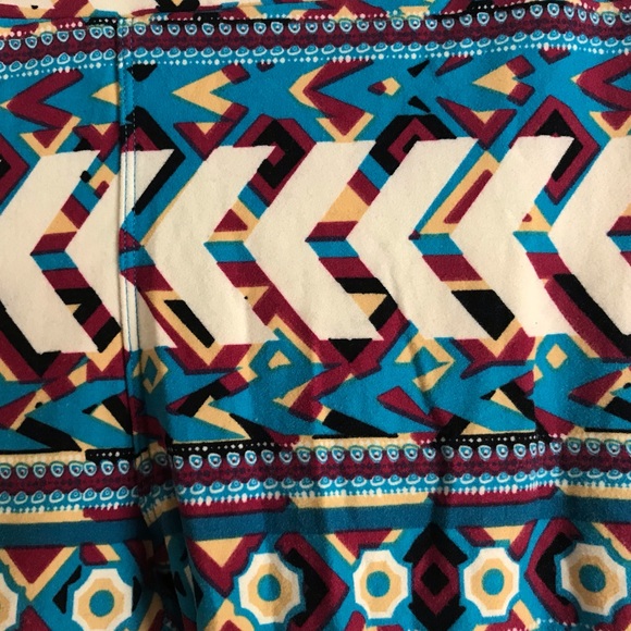 LuLaRoe Leggings - Picture 2 of 3